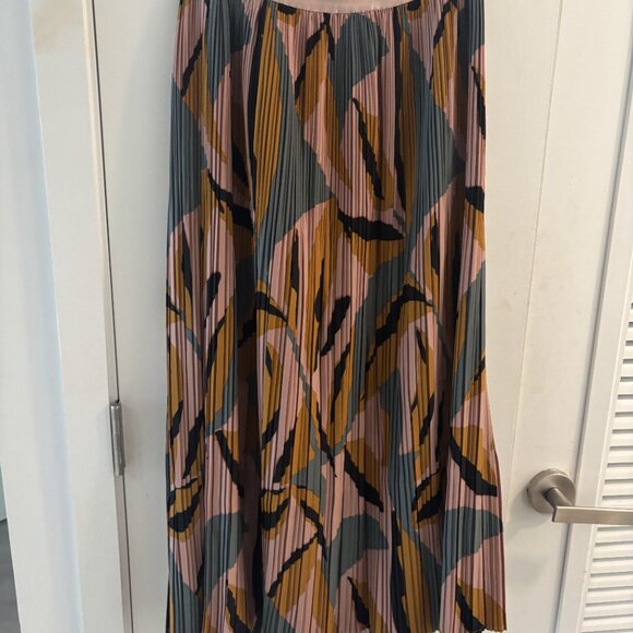 Adrianna Papell Pink Pleat High Waisted Midi Skirt | Never worn | Medium - Picture 5 of 6